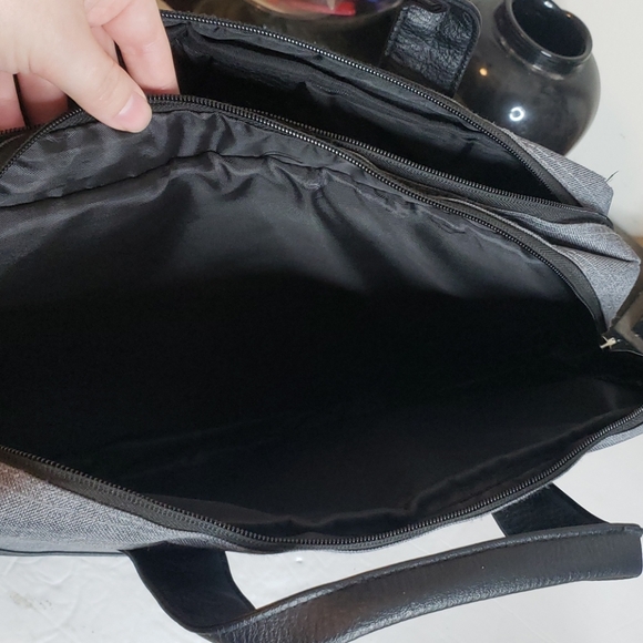 Vangoddy Chrono Messenger Bag Black & Gray NWOT - Picture 7 of 9